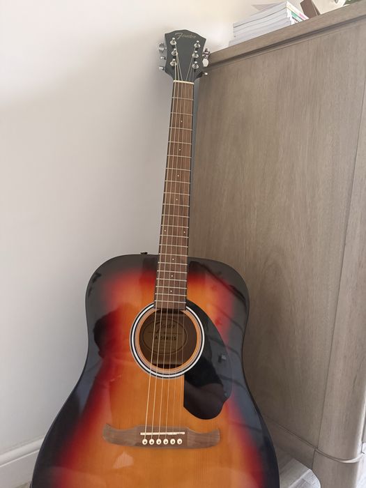 Chitara Fender noua