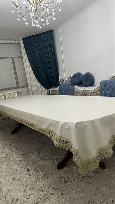 Продам стол овальный