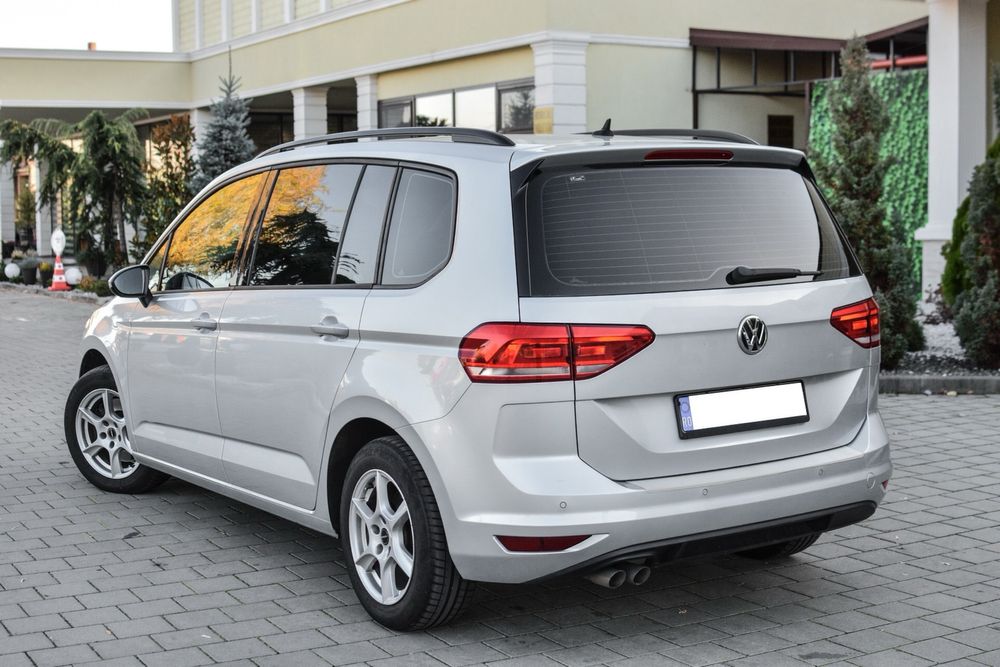 Vand VW Touran 7 locuri, 2.0 diesel, 150 cai putere, euro 6