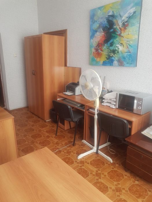 Продам б у офисную мебель