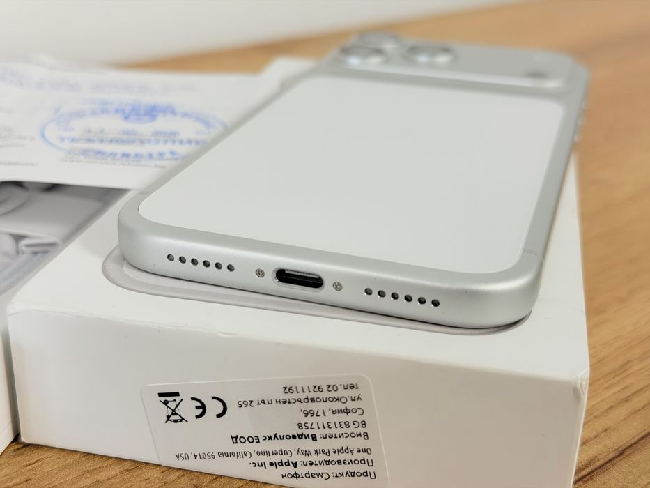 iPhone 17 Pro Max 41 зареждания ТЕХНОПОЛИС!!!