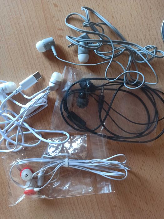 Жични и блутут  Слушалки за телефон