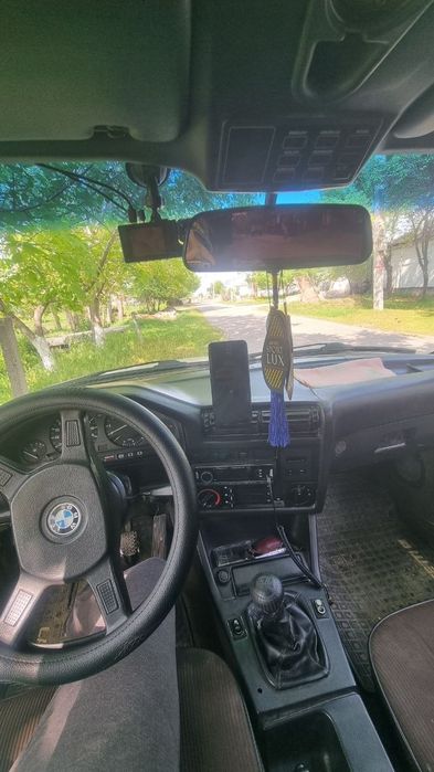 BMW E30 1984 Jahongir