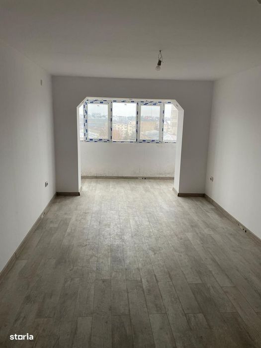 De vanzare apatament 2 camere, zona V-uri