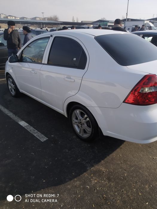 Нексия 3 сотилади