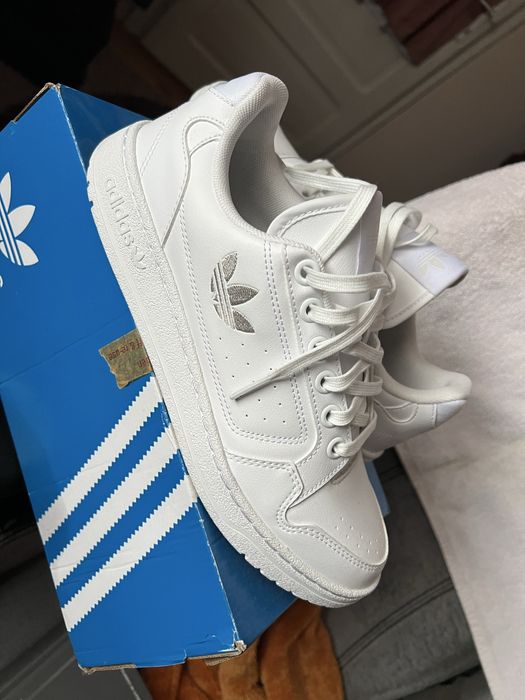 Adidas Originals Sneakers Low White – mărime 41,5 – purtați de 2 ori