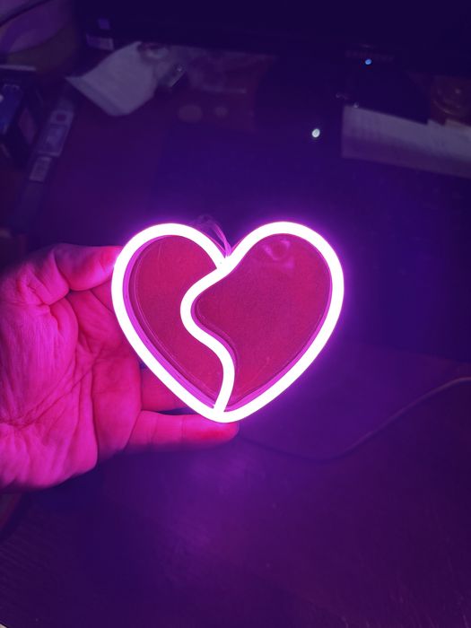 Neon yozuvlar va  reklama/Неон вывески и декорации