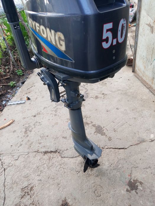 Лодочный  мотор 5 лс.