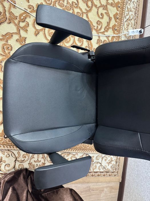 Компьютерное кресло Anda Seat