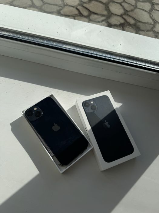 Продам Iphone 13 MidNight