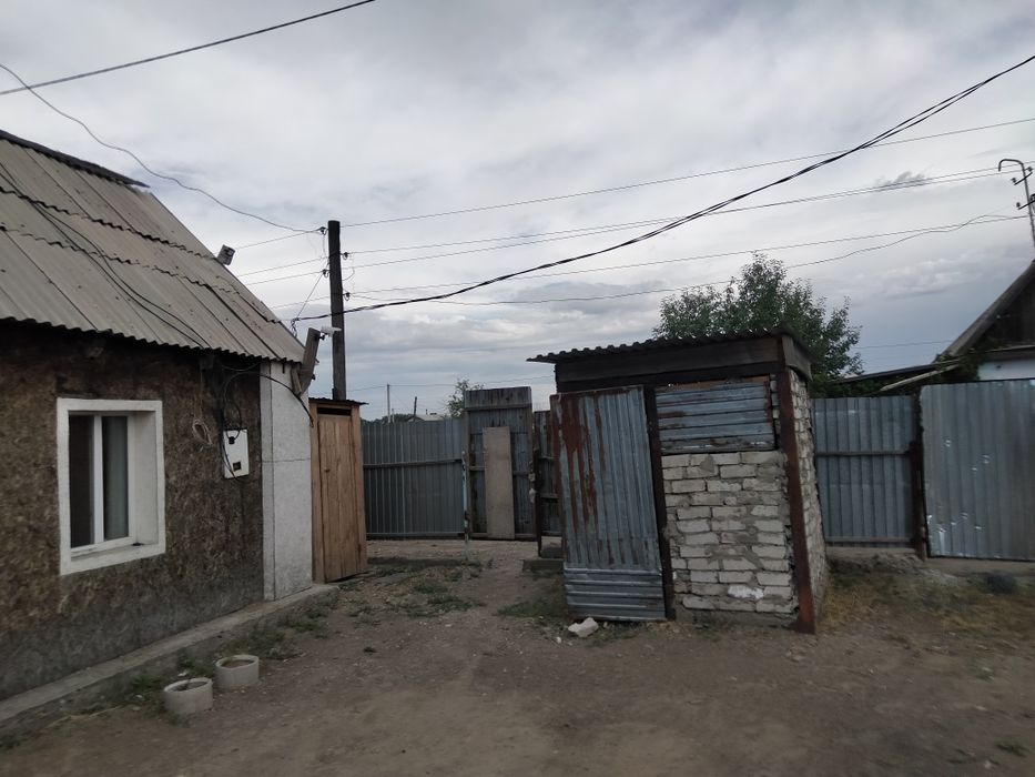 Продаем дачу зимний вариант 2комнаты+кухня.