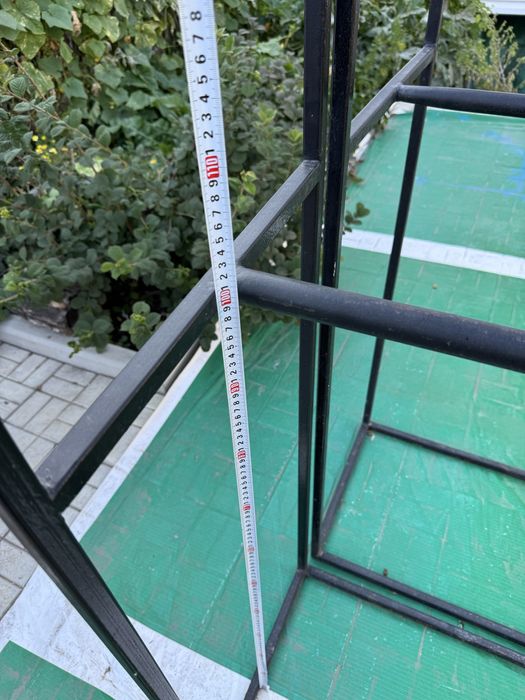 Стойка для одежды