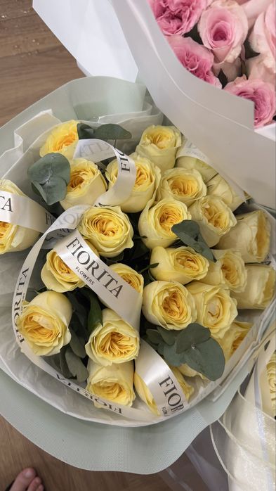 Свежие 101 роза, срочно продам