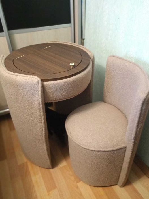 Косметический столик