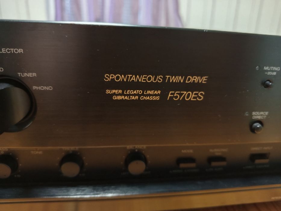 Усилвател Sony TA-F570ES