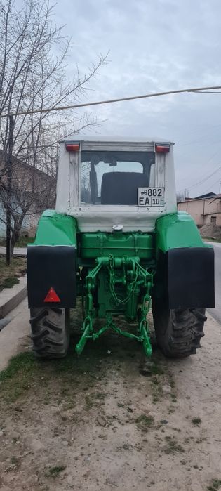 Yumz traktor sotiladi naxadu