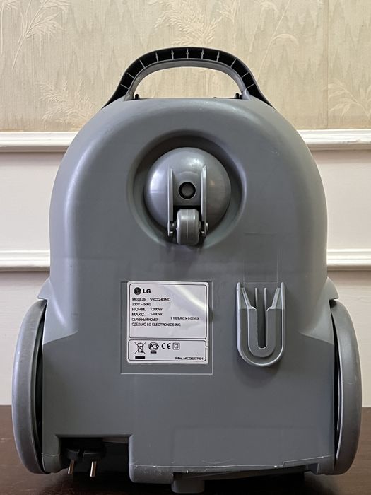 Пылесос LG V-C3243ND