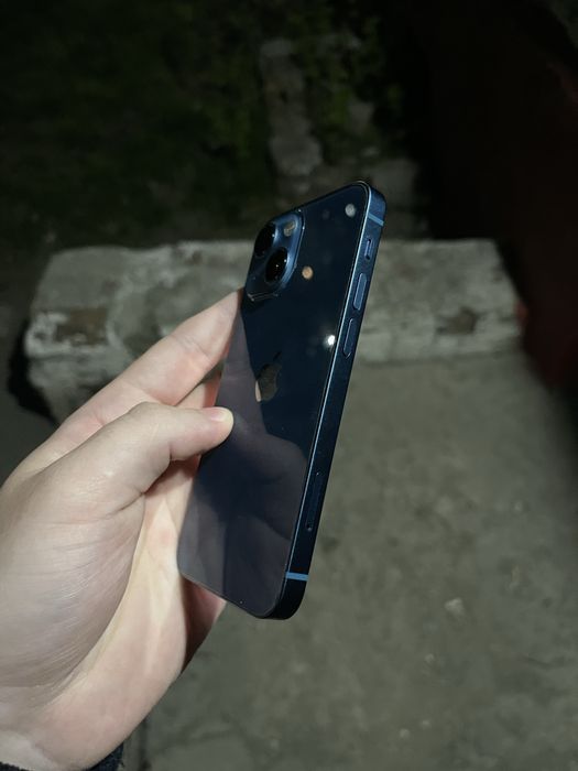 Продаю iphone 13 mini. 128gb 100% акб