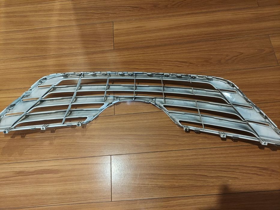 Решётка Камри 40