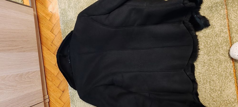 Haină neagra imitație blana