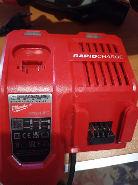 Vând circular Milwaukee M 18 FCS 552