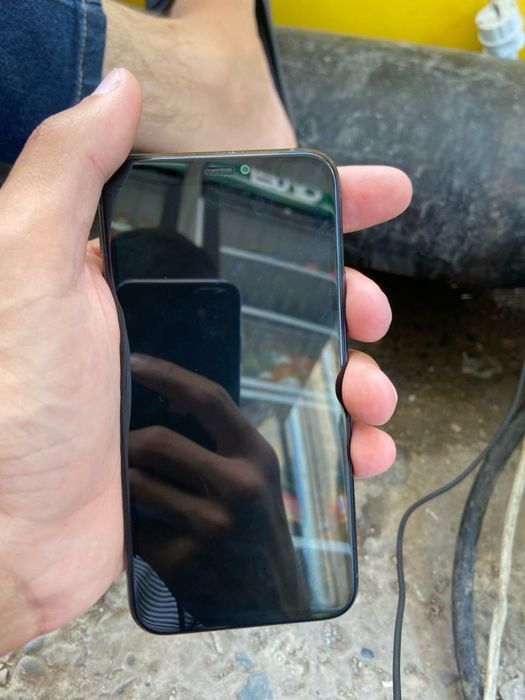 iphone 11 pro.