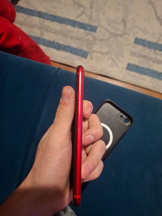 Айфон 8 red product