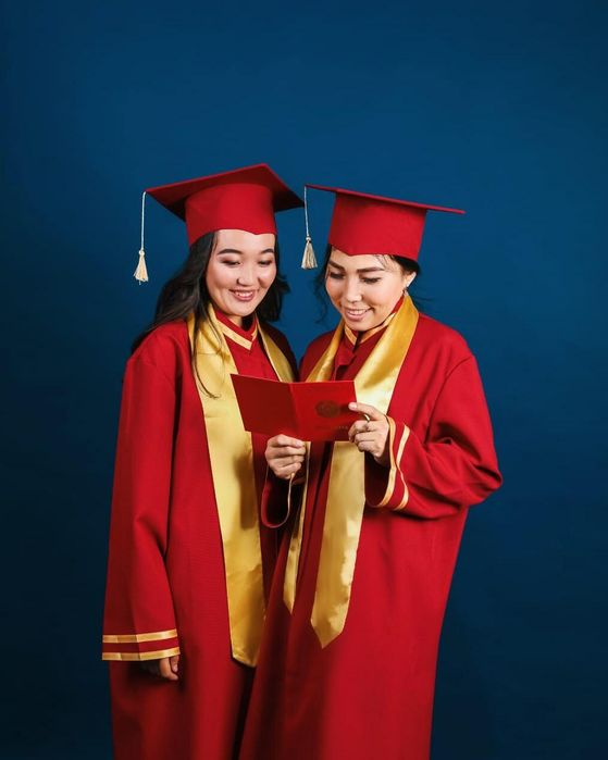 Прокат мантии для выпускников