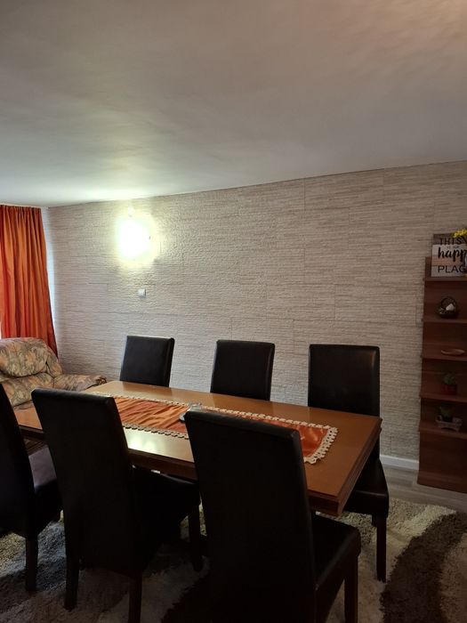 Închiriez casă 3 camere