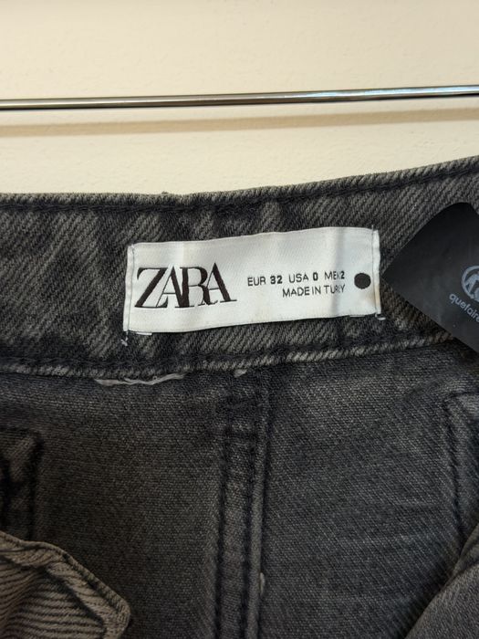 Джинсы Loose Zara