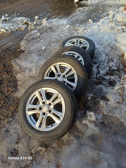 Продам диски с резиной