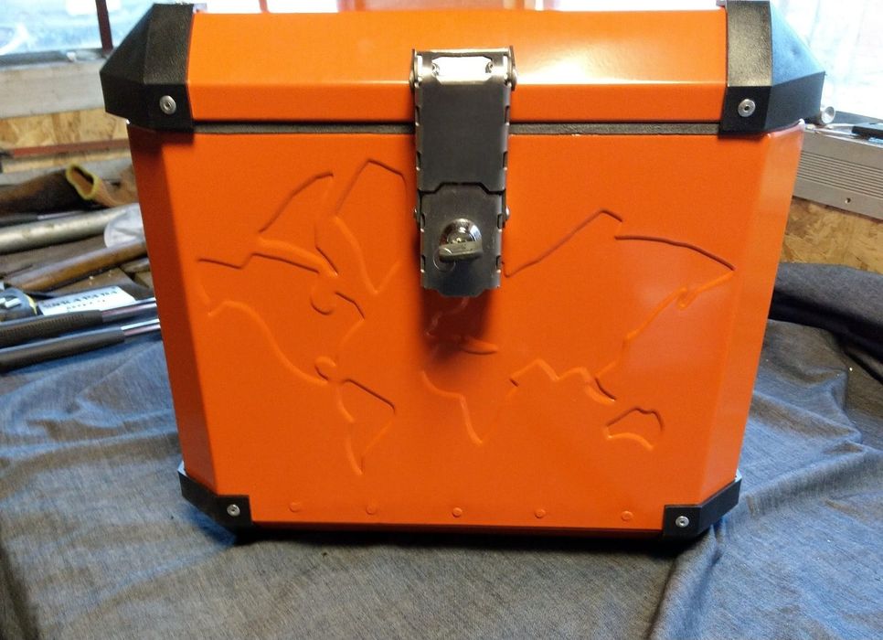 Set 2 cutii laterale moto aluminiu (2x48l)