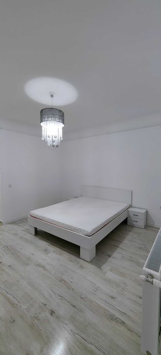 Garsoniera de închiriat