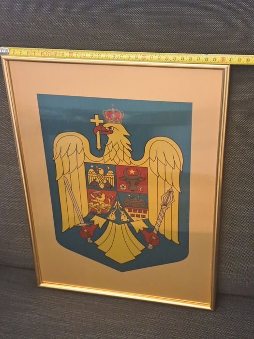 Stema Romaniei impreuna cu steagurile UE, ROU si NATO, 450 lei