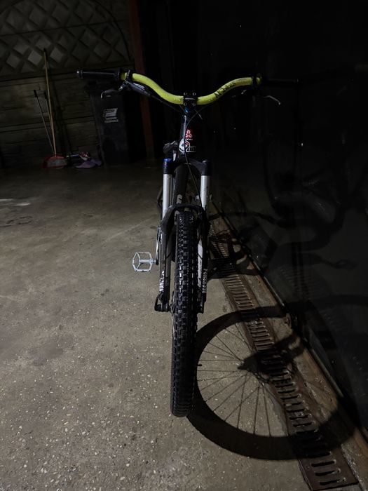 Bicicleta dirt jumper CTM