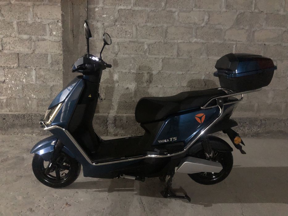 Skuter Yadea t5 kami bor!