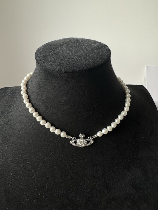 Colier Vivienne Westwood Silver Pearl