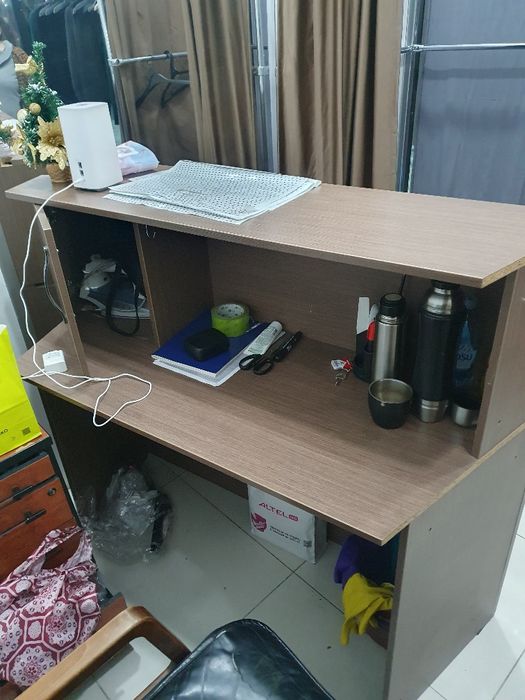 Стол-рецепш на продажу 8000тг