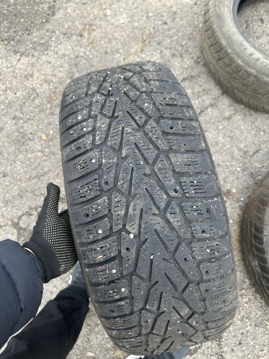 Продам шины резину на 16/17