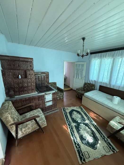 Vand casă in Dumbraveni, jud Suceava,  103 mp si teren 355mp central Str Eugen Lovineacu nr 7.