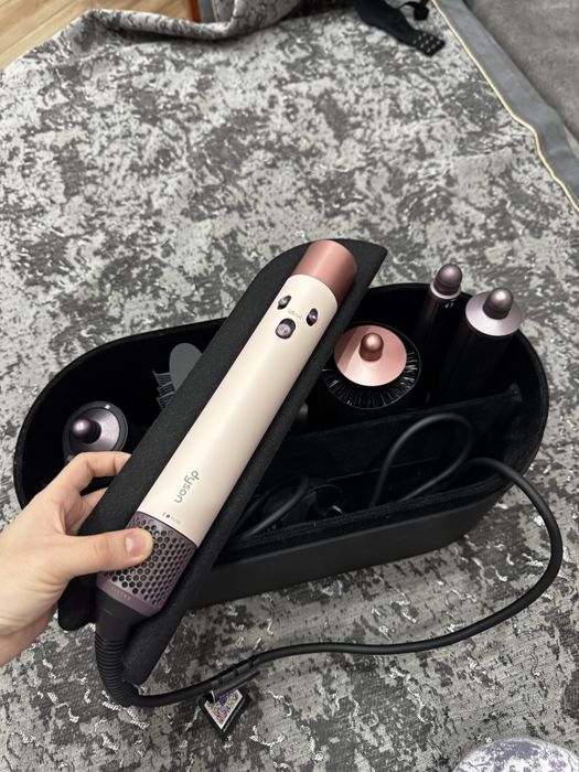 Продаю новый dyson оригинал