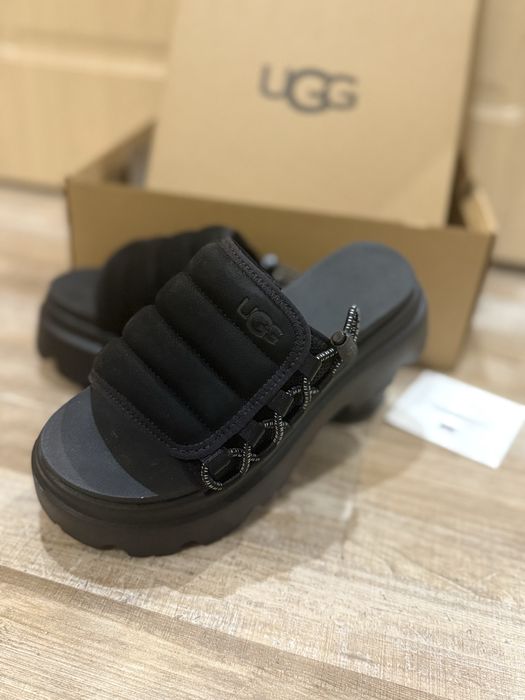 Сандали (чехли) UGG