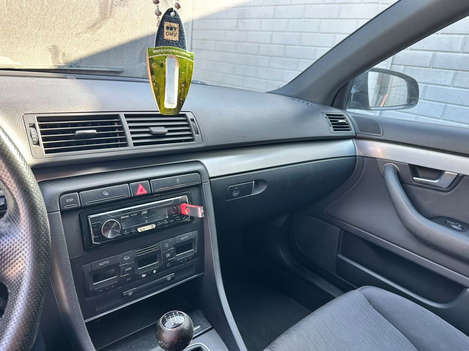 AUDI A4 2006 — imagine 2