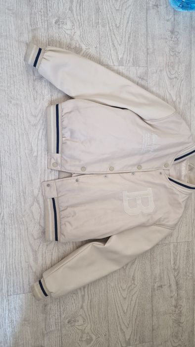 Бомбер zara и джинсы на девочку 10лет