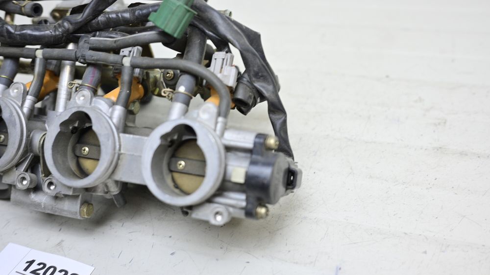 Rampa Injectie Yamaha FZ6 2004 - 2009 corp cu TPS si injectoare