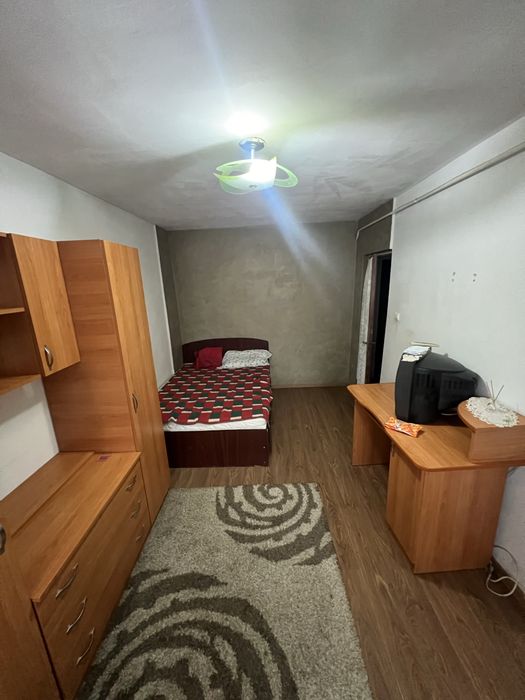 Inchiriez Garsoniera