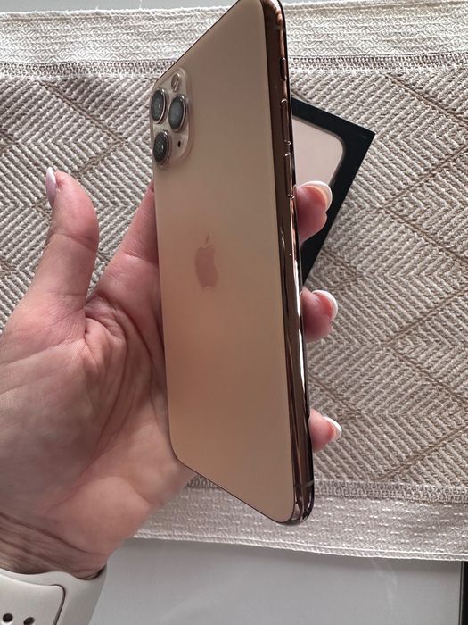 iPhone 11 Pro Gold