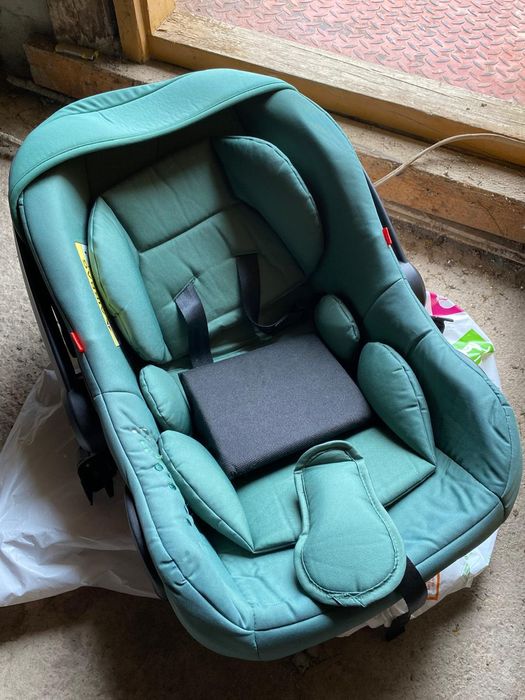 Carucior copii Chipolino Piruet 3 in 1 cu sezut rotativ