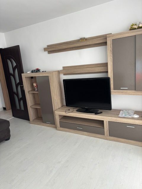 Apartament 2 camere de vanzare:aleea iezerului nr 3 Ploiesti