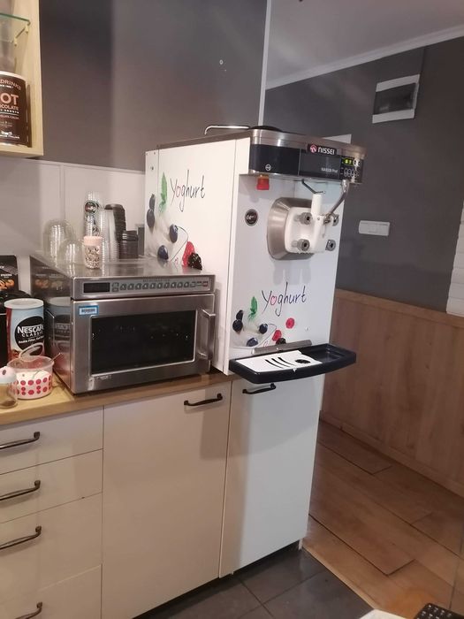 Професионална машина за мек сладолед и йогурт NISSEI 9328Prof